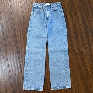 Abercrombie The 90s Relaxed Jean High-Rise